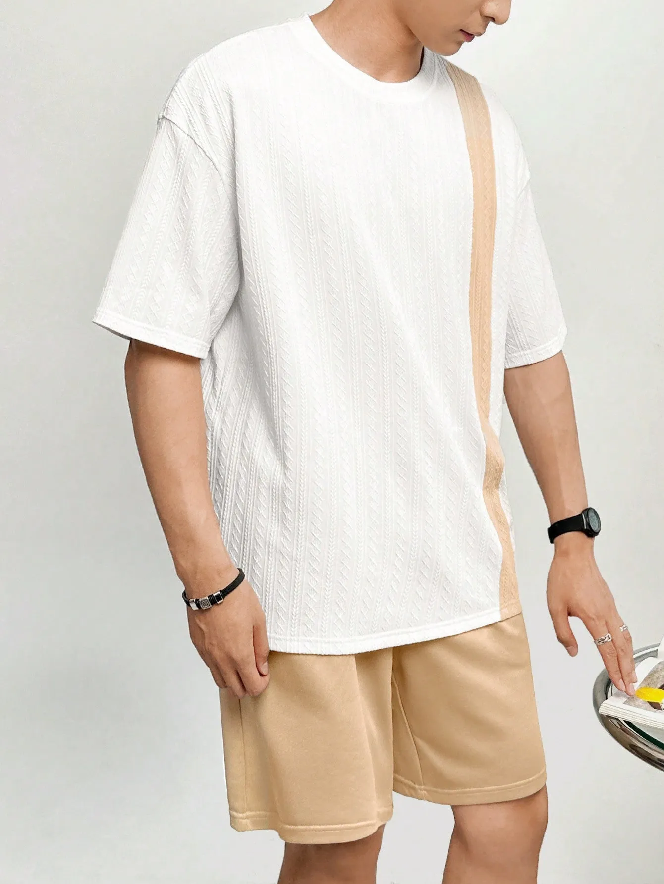 Manfinity Hypemode Men's Summer Color Block Loose Fit Casual T-Shirt With Drop Shoulder Sleeves And Drawstring Waist Shorts Set