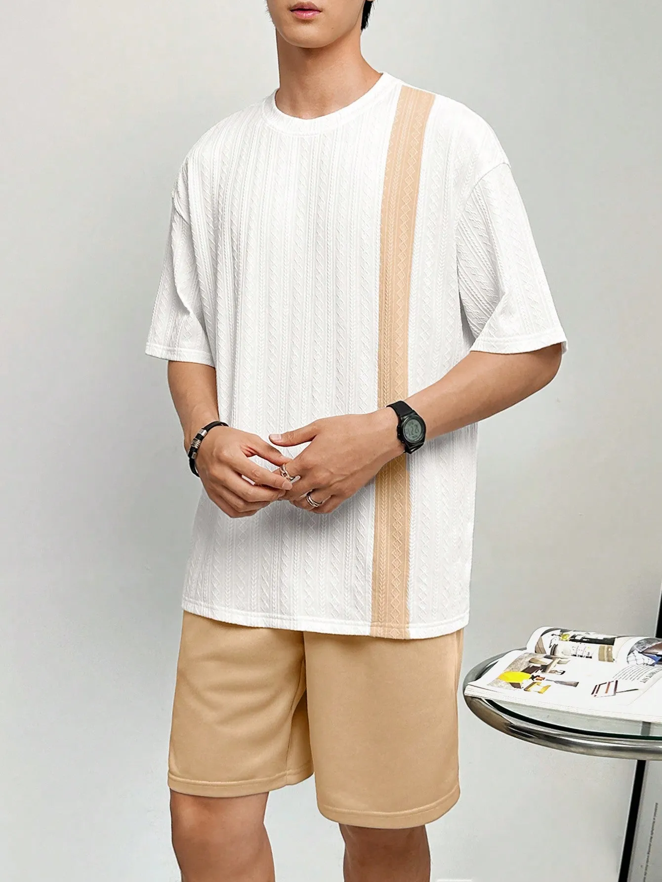 Manfinity Hypemode Men's Summer Color Block Loose Fit Casual T-Shirt With Drop Shoulder Sleeves And Drawstring Waist Shorts Set