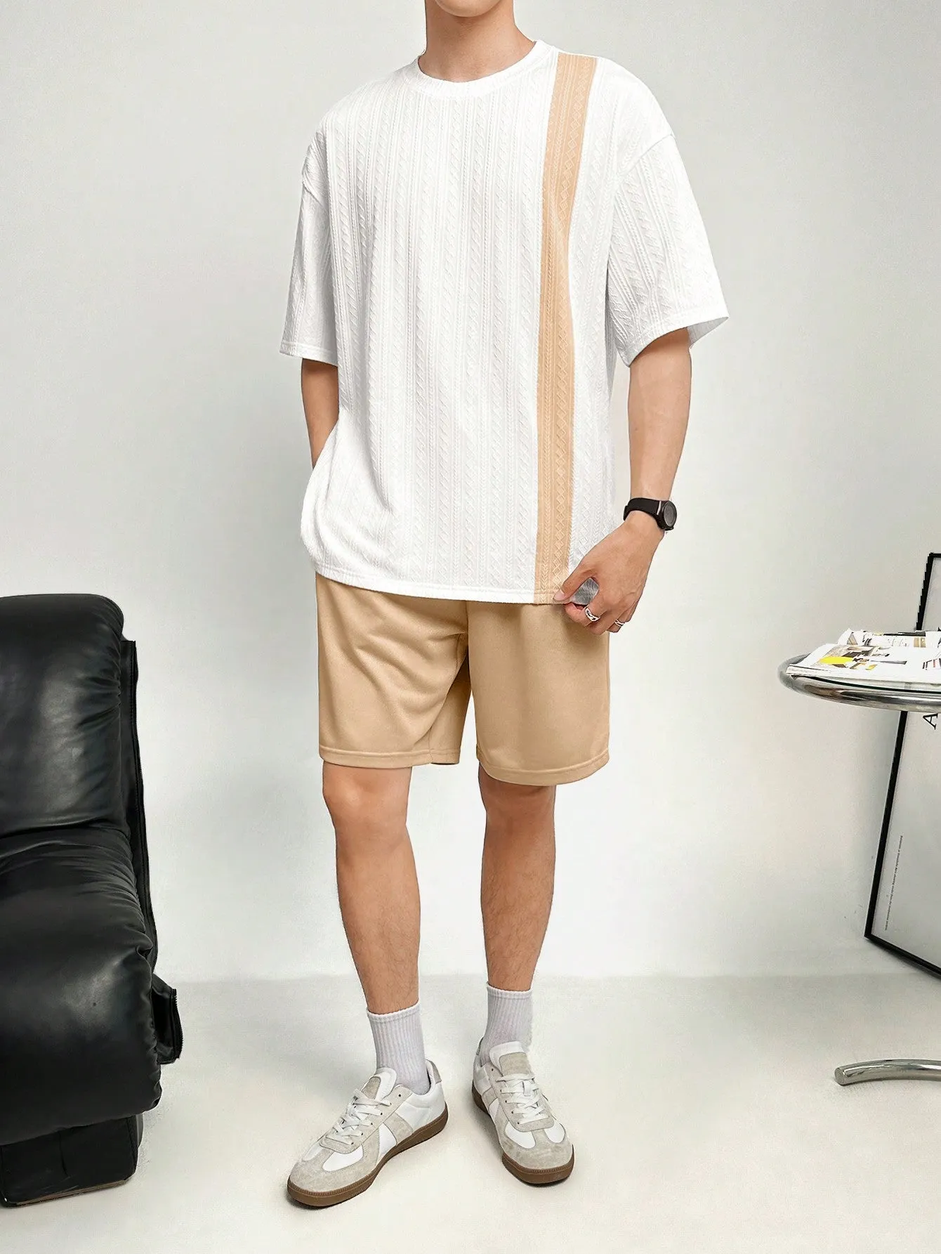 Manfinity Hypemode Men's Summer Color Block Loose Fit Casual T-Shirt With Drop Shoulder Sleeves And Drawstring Waist Shorts Set